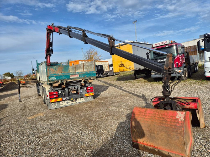 Scania P450 6x2/4 // HMF 2223 K4 // 3-way tip - Kraanwagen: afbeelding 2 Scania P450 6x2/4 // HMF 2223 K4 // 3-way tip - Kraanwagen: afbeelding 2