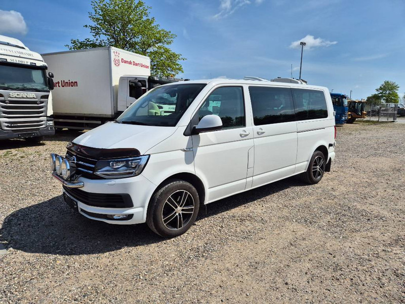 Volkswagen Caravelle 4x4 // 4motion 8(10) person bus Long - Personenwagen: afbeelding 1 Volkswagen Caravelle 4x4 // 4motion 8(10) person bus Long - Personenwagen: afbeelding 1