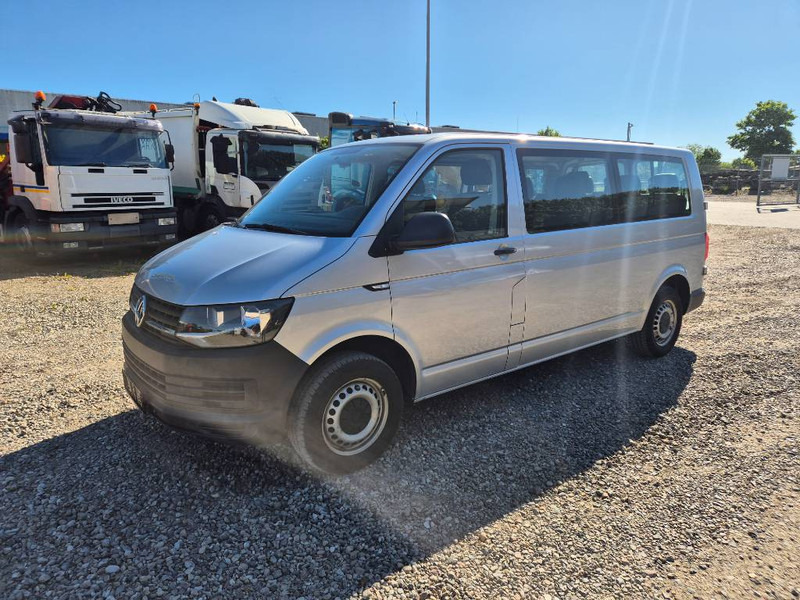Volkswagen Transporter 2,0 TDi 102 Kombi lang 4d 9 prs - Personenwagen: afbeelding 1 Volkswagen Transporter 2,0 TDi 102 Kombi lang 4d 9 prs - Personenwagen: afbeelding 1