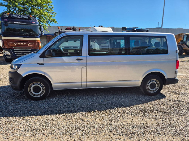 Volkswagen Transporter 2,0 TDi 102 Kombi lang 4d 9 prs - Personenwagen: afbeelding 2 Volkswagen Transporter 2,0 TDi 102 Kombi lang 4d 9 prs - Personenwagen: afbeelding 2