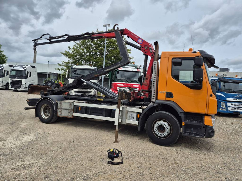 Volvo FE 320 /4x2// HMF 875 K3 // Kroghejs - Kraanwagen: afbeelding 1 Volvo FE 320 /4x2// HMF 875 K3 // Kroghejs - Kraanwagen: afbeelding 1