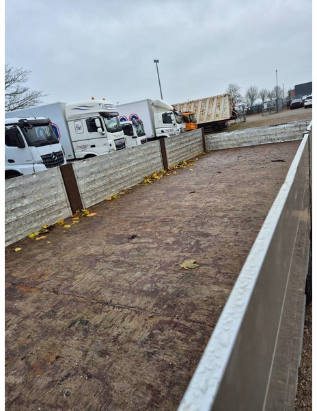 Volvo FE320 6x2/4 // HMF2120 K5 // - Kraanwagen: afbeelding 5 Volvo FE320 6x2/4 // HMF2120 K5 // - Kraanwagen: afbeelding 5