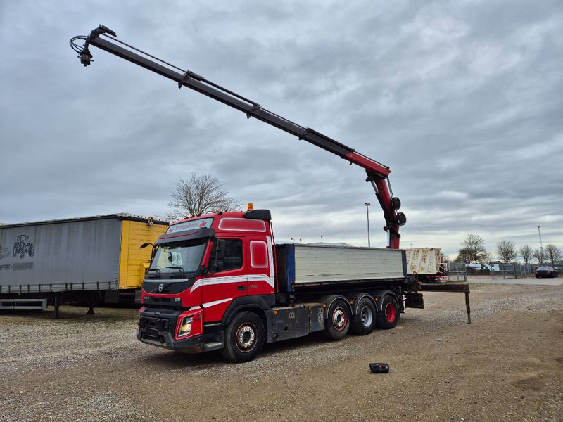 Volvo FMX 500 8x4/4 // HMF 2120 K4 // 3 side tipper - Kraanwagen: afbeelding 1 Volvo FMX 500 8x4/4 // HMF 2120 K4 // 3 side tipper - Kraanwagen: afbeelding 1