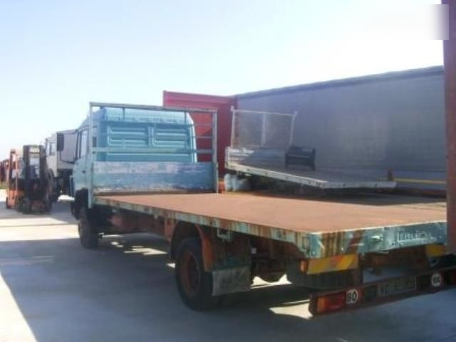Mercedes-Benz 11.17 - Vrachtwagen met open laadbak: afbeelding 3 Mercedes-Benz 11.17 - Vrachtwagen met open laadbak: afbeelding 3