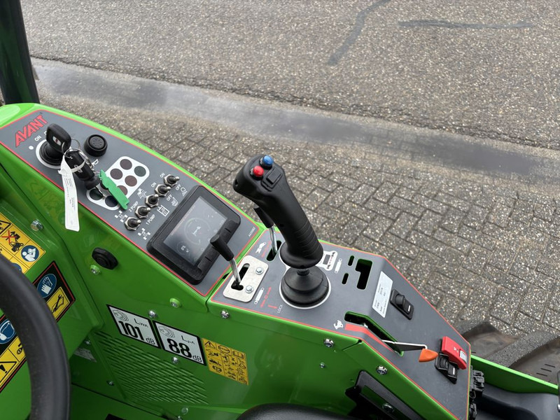 Avant 855i TDL 1900 kg 3.5 mtr - Wiellader: afbeelding 3 Avant 855i TDL 1900 kg 3.5 mtr - Wiellader: afbeelding 3