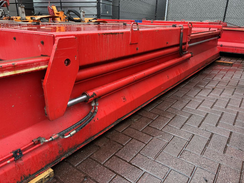 Beco Maxxim 200 Bagger luiken - Landbouwaanhanger: afbeelding 4 Beco Maxxim 200 Bagger luiken - Landbouwaanhanger: afbeelding 4
