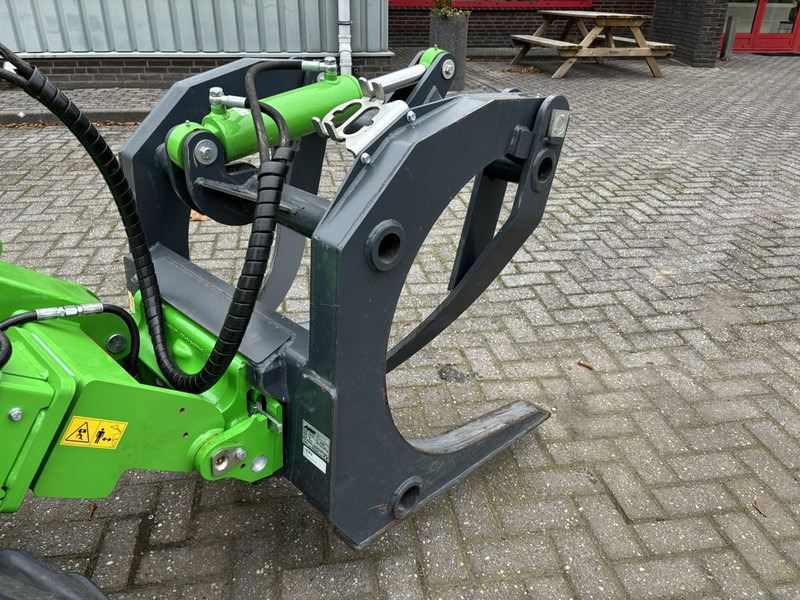 Avant Boomstammenklem, HD, hydraulisch, 0,4 m2 - Bosbouwmachine: afbeelding 3 Avant Boomstammenklem, HD, hydraulisch, 0,4 m2 - Bosbouwmachine: afbeelding 3