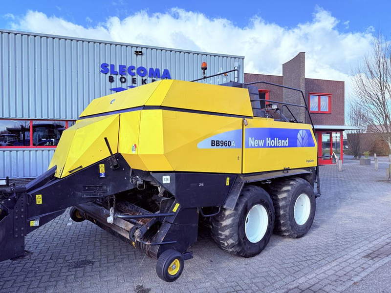 New Holland BB960A CropCutter 120x90 - Landbouwmachine: afbeelding 4 New Holland BB960A CropCutter 120x90 - Landbouwmachine: afbeelding 4