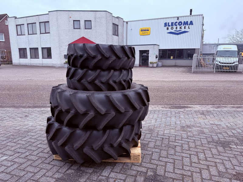 Mitas 420/70R30 & 300/70R20 Compl wheel - Banden en velgen: afbeelding 5 Mitas 420/70R30 & 300/70R20 Compl wheel - Banden en velgen: afbeelding 5
