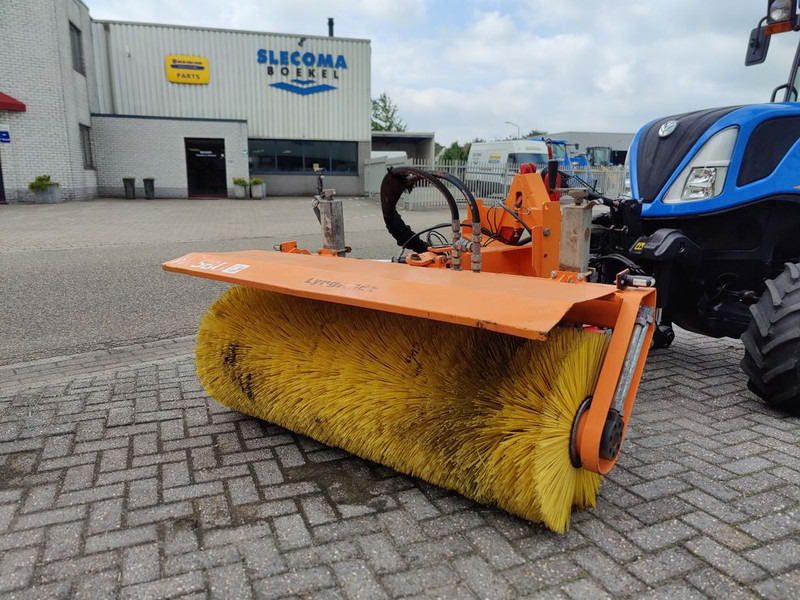 Nesbo HF1600S Veegmachine - Veeg voor Gemeentelijke machine/ Speciaal: afbeelding 1 Nesbo HF1600S Veegmachine - Veeg voor Gemeentelijke machine/ Speciaal: afbeelding 1