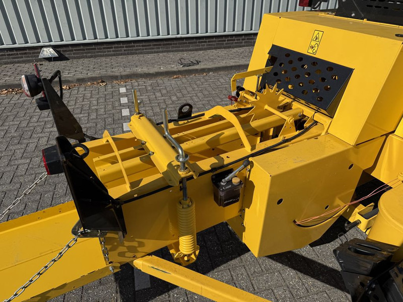 Vierkante balenpers New Holland BC5060 Mini Balenpers: afbeelding 13 Vierkante balenpers New Holland BC5060 Mini Balenpers: afbeelding 13