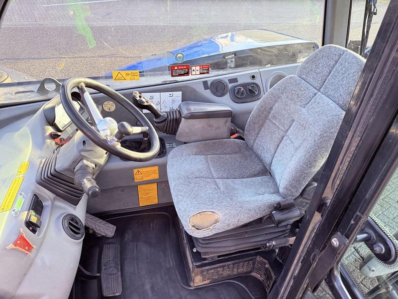 New Holland LM5040 - Verreiker: afbeelding 4 New Holland LM5040 - Verreiker: afbeelding 4