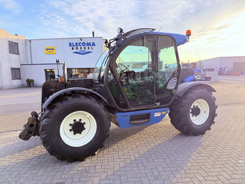 New Holland LM5040 - Verreiker: afbeelding 1 New Holland LM5040 - Verreiker: afbeelding 1