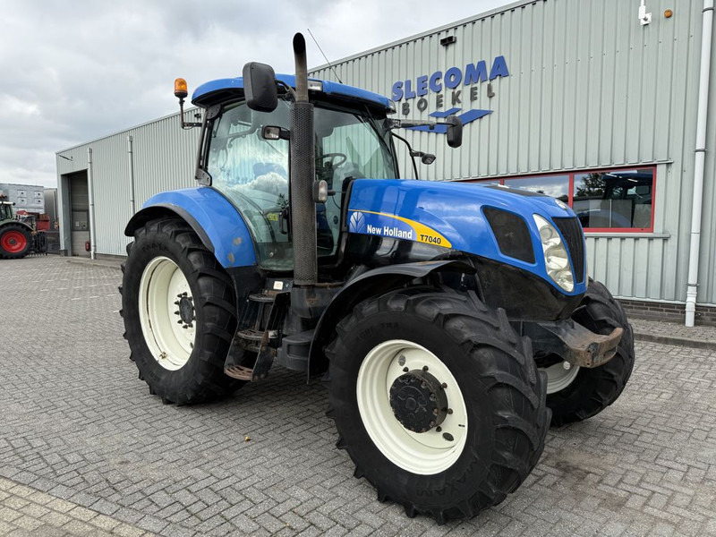 New Holland T7040 Power Command - Tractor: afbeelding 4 New Holland T7040 Power Command - Tractor: afbeelding 4