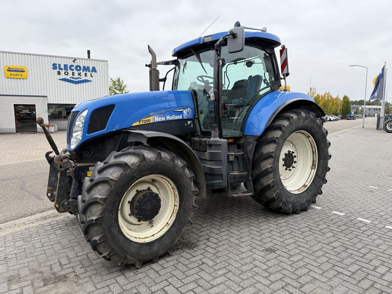 New Holland T7050 Power Command - Tractor: afbeelding 1 New Holland T7050 Power Command - Tractor: afbeelding 1