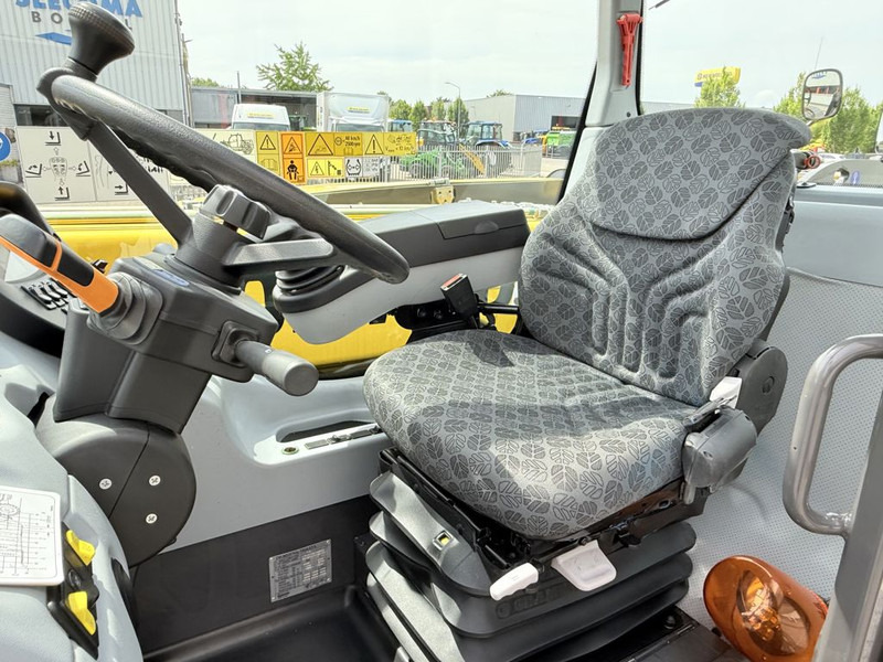New Holland TH7.42 Elite Verreiker - Verreiker: afbeelding 3 New Holland TH7.42 Elite Verreiker - Verreiker: afbeelding 3