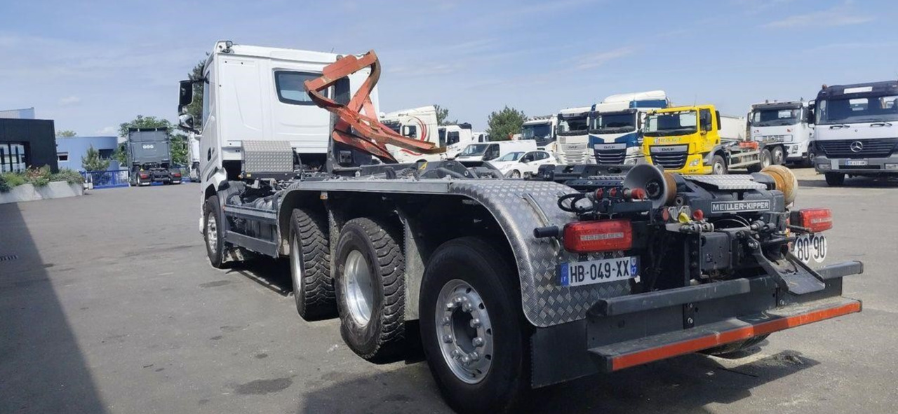 DAF XF 530 - Haakarmsysteem vrachtwagen: afbeelding 4 DAF XF 530 - Haakarmsysteem vrachtwagen: afbeelding 4