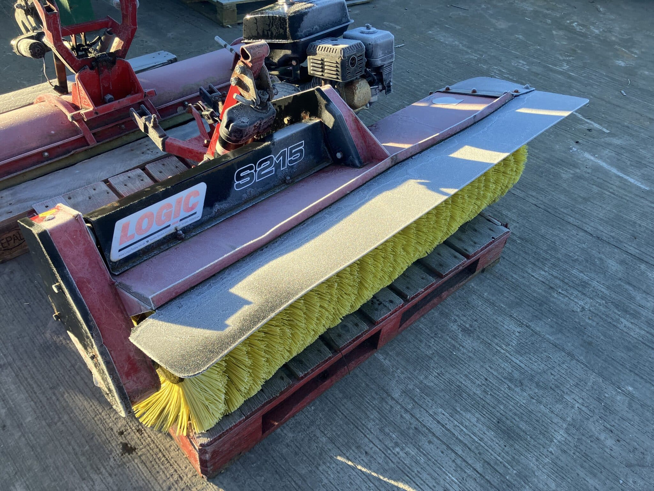 Snow Brush - Aanbouwdeel: afbeelding 1 Snow Brush - Aanbouwdeel: afbeelding 1
