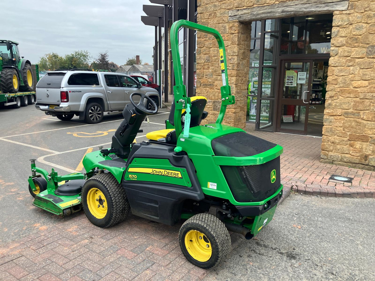 Johjn Deere 1570 Out front mower - Gazonmaaier: afbeelding 2 Johjn Deere 1570 Out front mower - Gazonmaaier: afbeelding 2