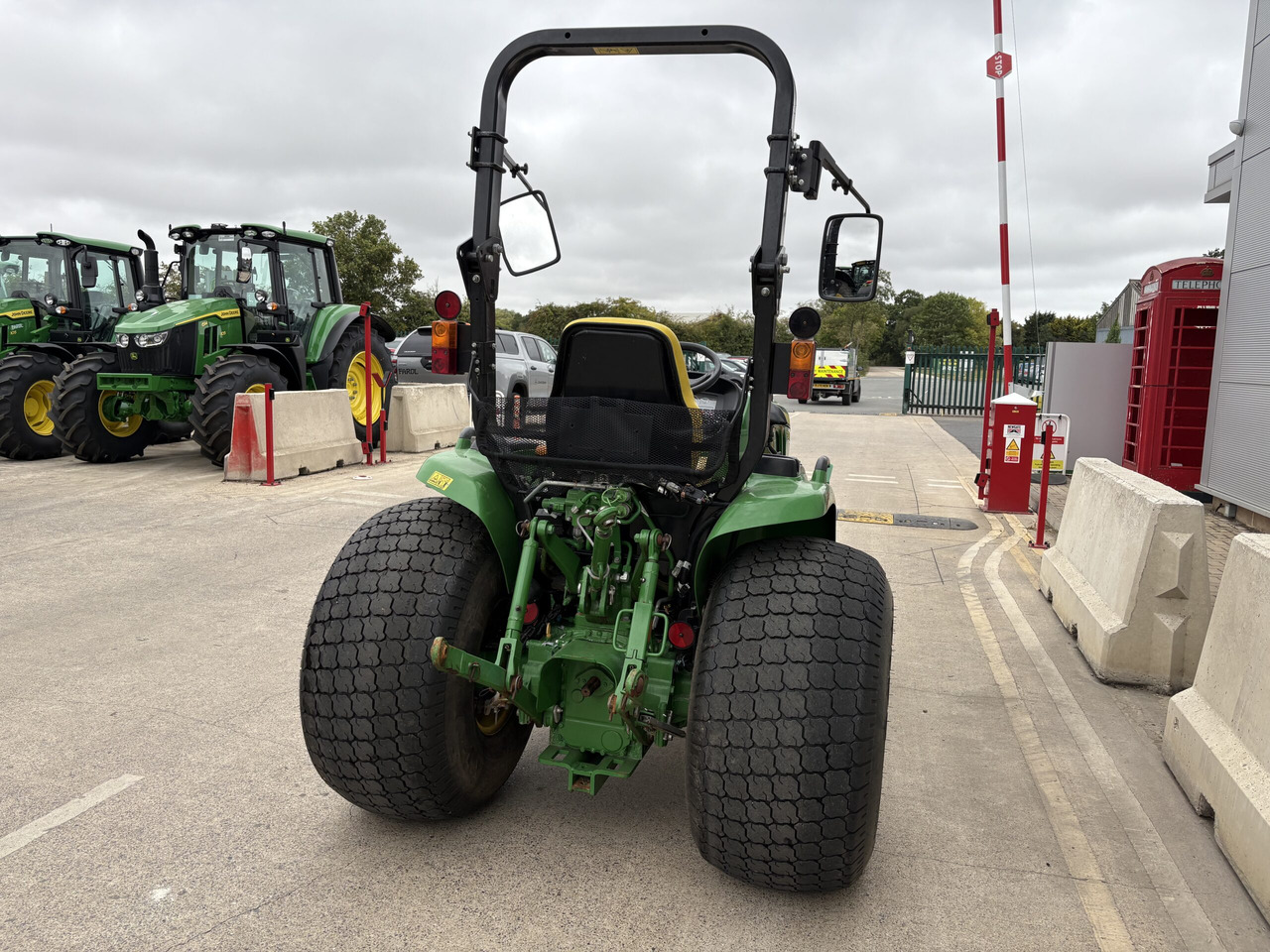 John Deere 3039R Compact Tractor - Mini tractor: afbeelding 5 John Deere 3039R Compact Tractor - Mini tractor: afbeelding 5