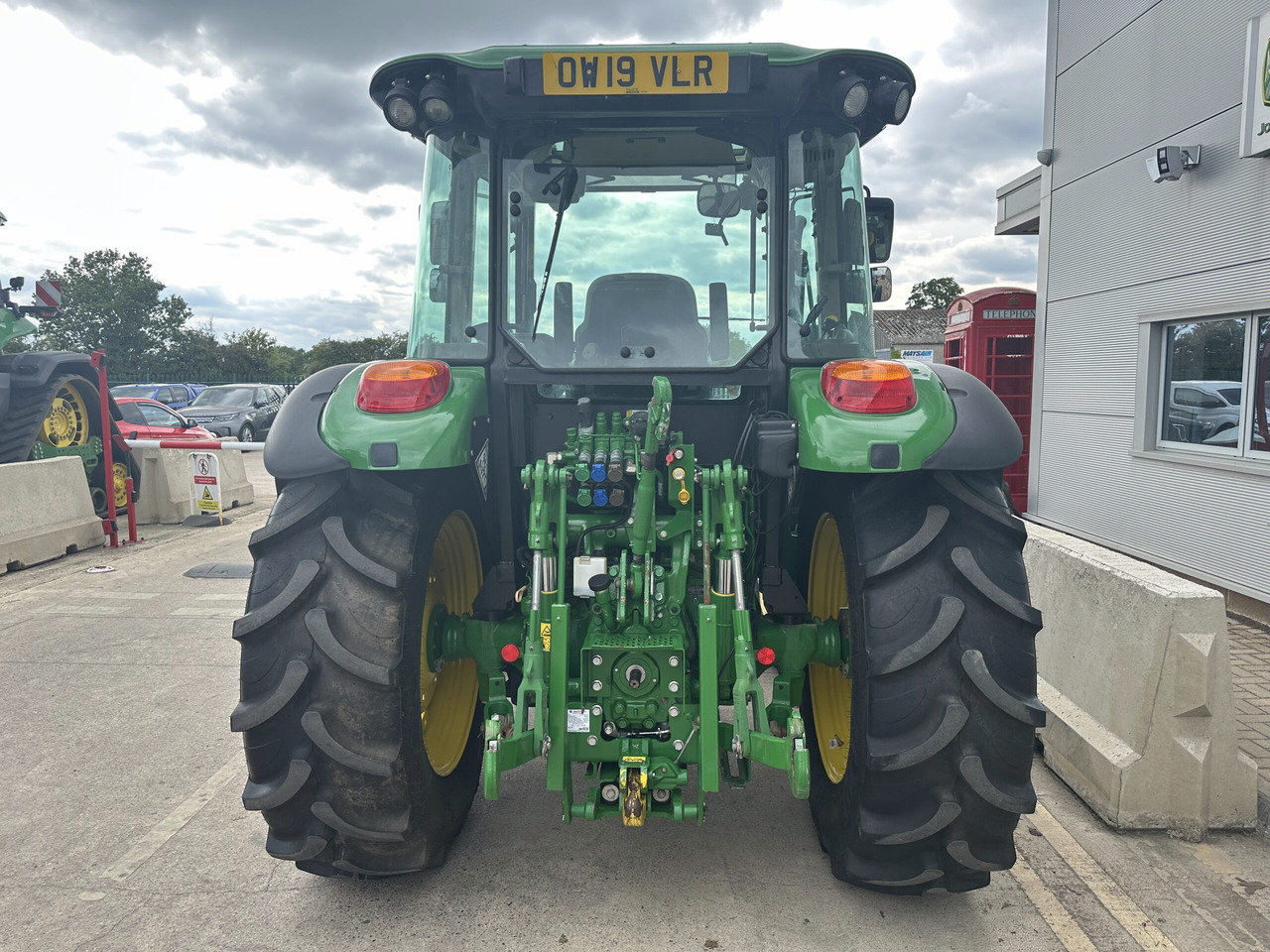 John Deere 5090M - Tractor: afbeelding 4 John Deere 5090M - Tractor: afbeelding 4