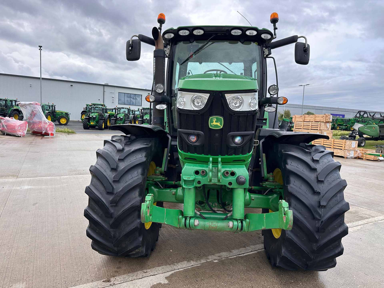 John Deere 6150R - Tractor: afbeelding 3 John Deere 6150R - Tractor: afbeelding 3