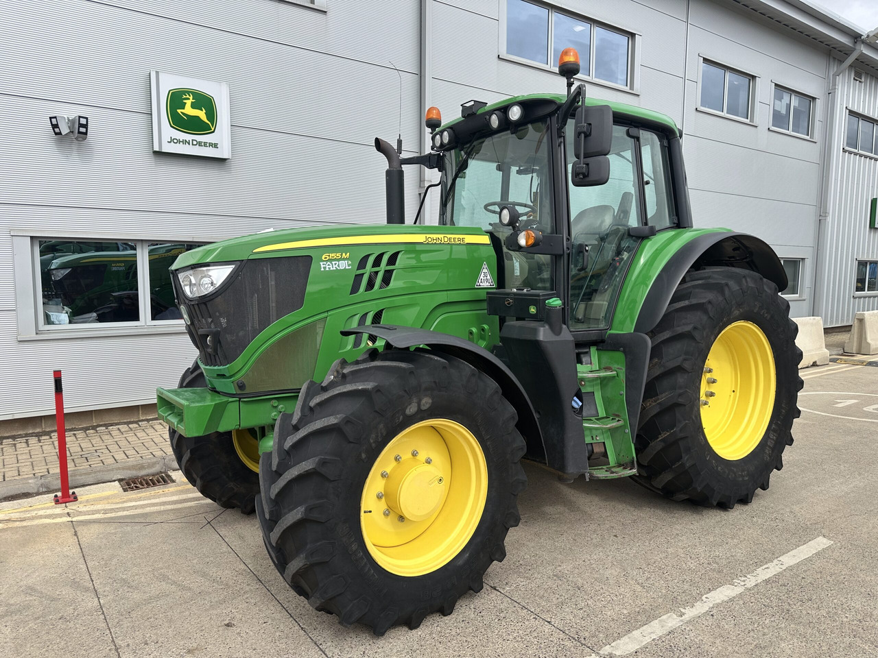 John Deere 6155M - Tractor: afbeelding 1 John Deere 6155M - Tractor: afbeelding 1