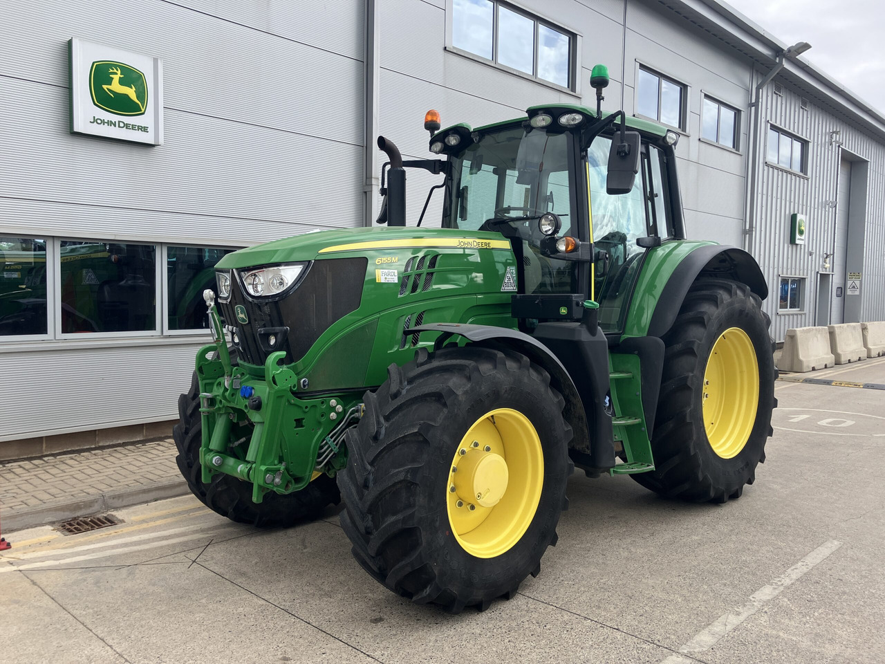 John Deere 6155M - Tractor: afbeelding 1 John Deere 6155M - Tractor: afbeelding 1