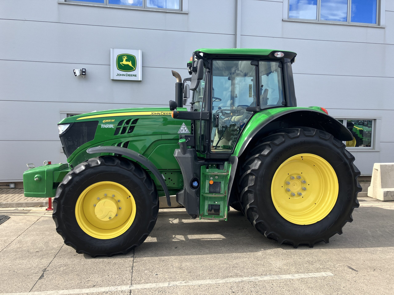 John Deere 6155M - Tractor: afbeelding 3 John Deere 6155M - Tractor: afbeelding 3