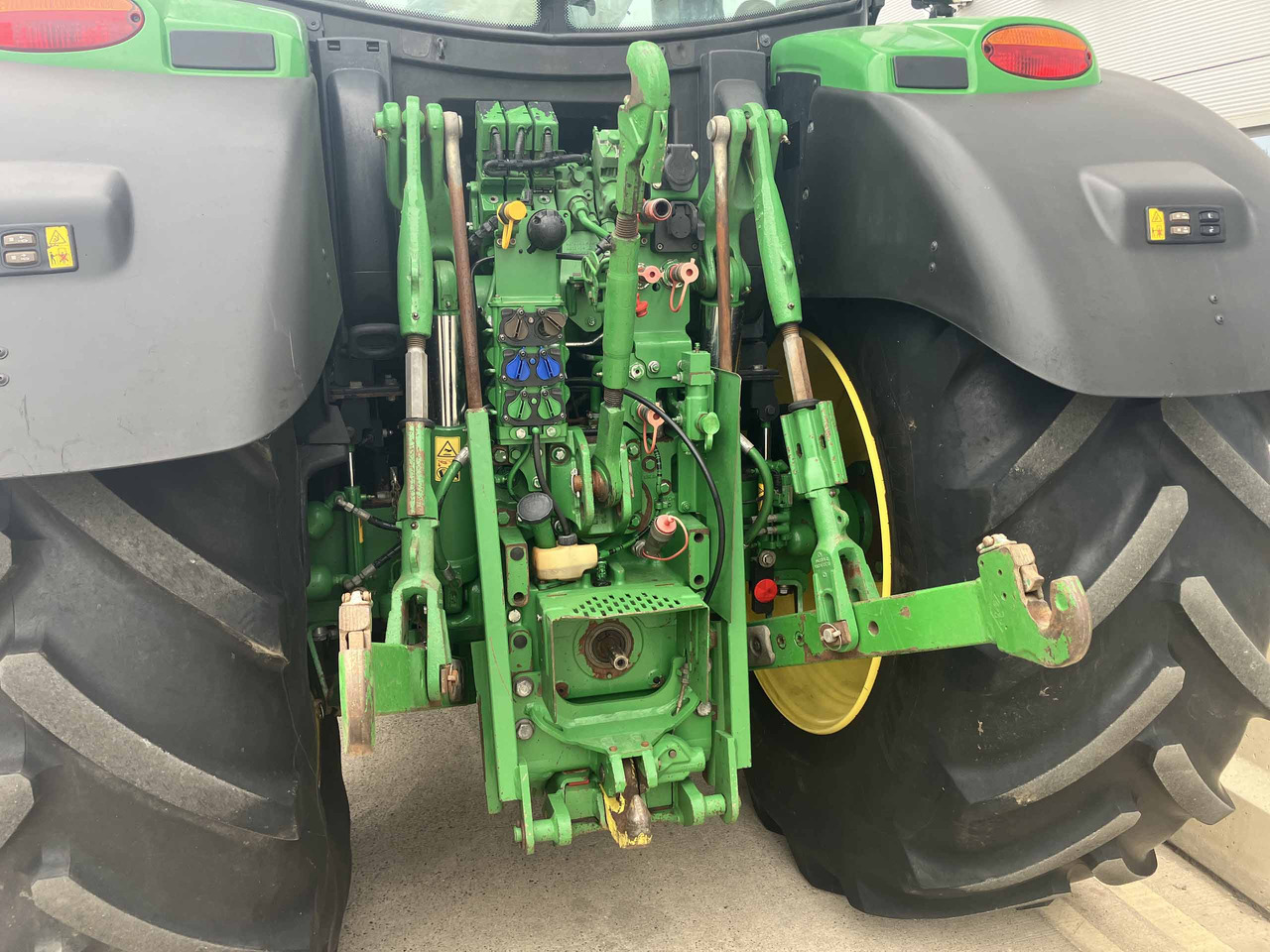 Tractor John Deere 6155R: afbeelding 14
