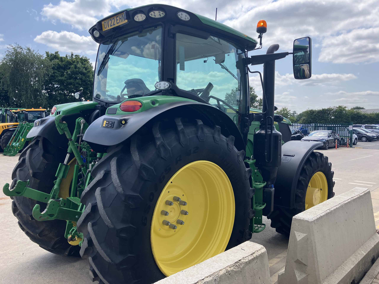 John Deere 6155R - Tractor: afbeelding 5 John Deere 6155R - Tractor: afbeelding 5