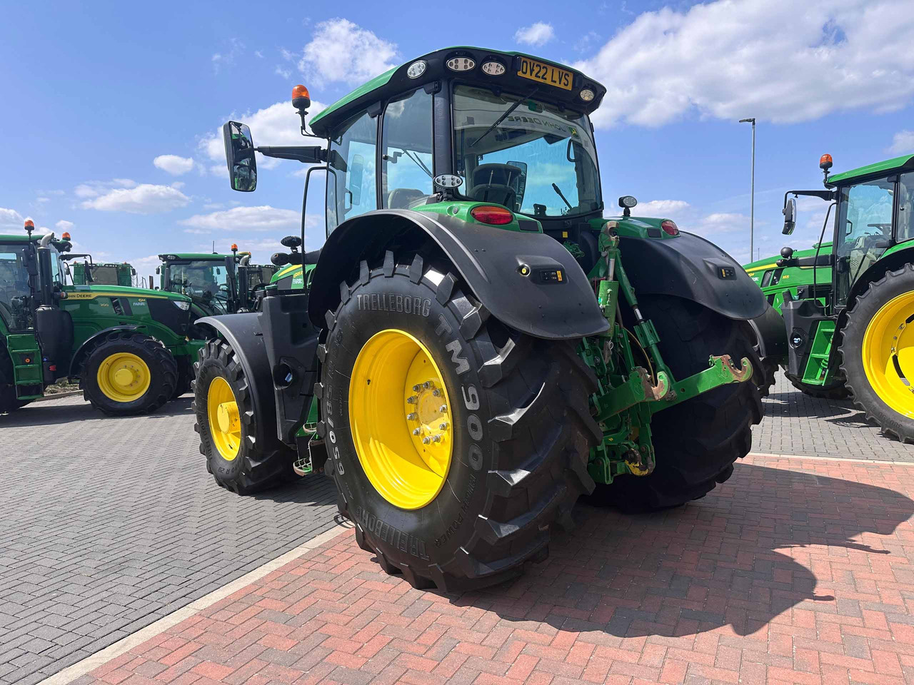 John Deere 6195R - Tractor: afbeelding 2 John Deere 6195R - Tractor: afbeelding 2