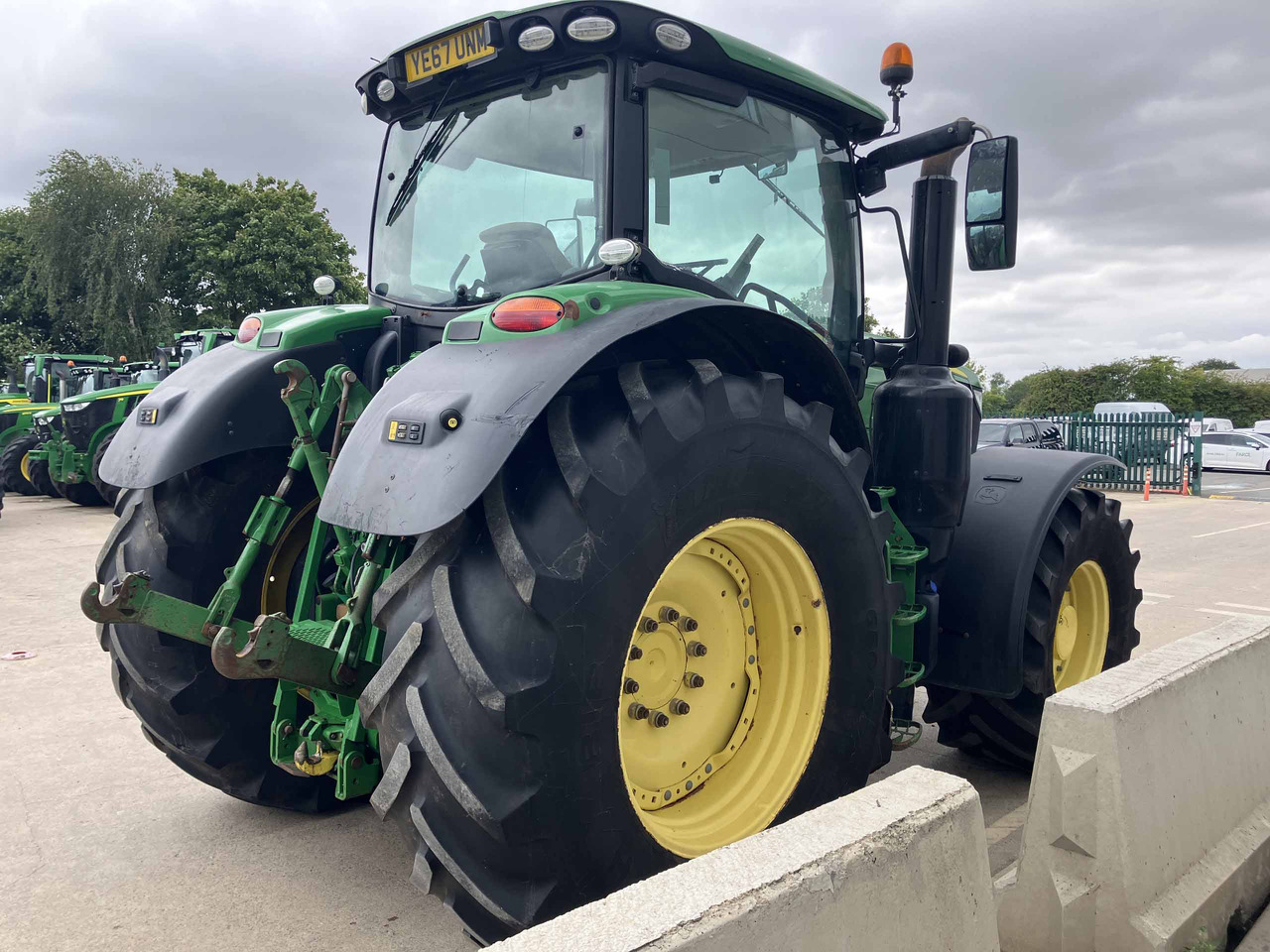 John Deere 6215R - Tractor: afbeelding 5 John Deere 6215R - Tractor: afbeelding 5