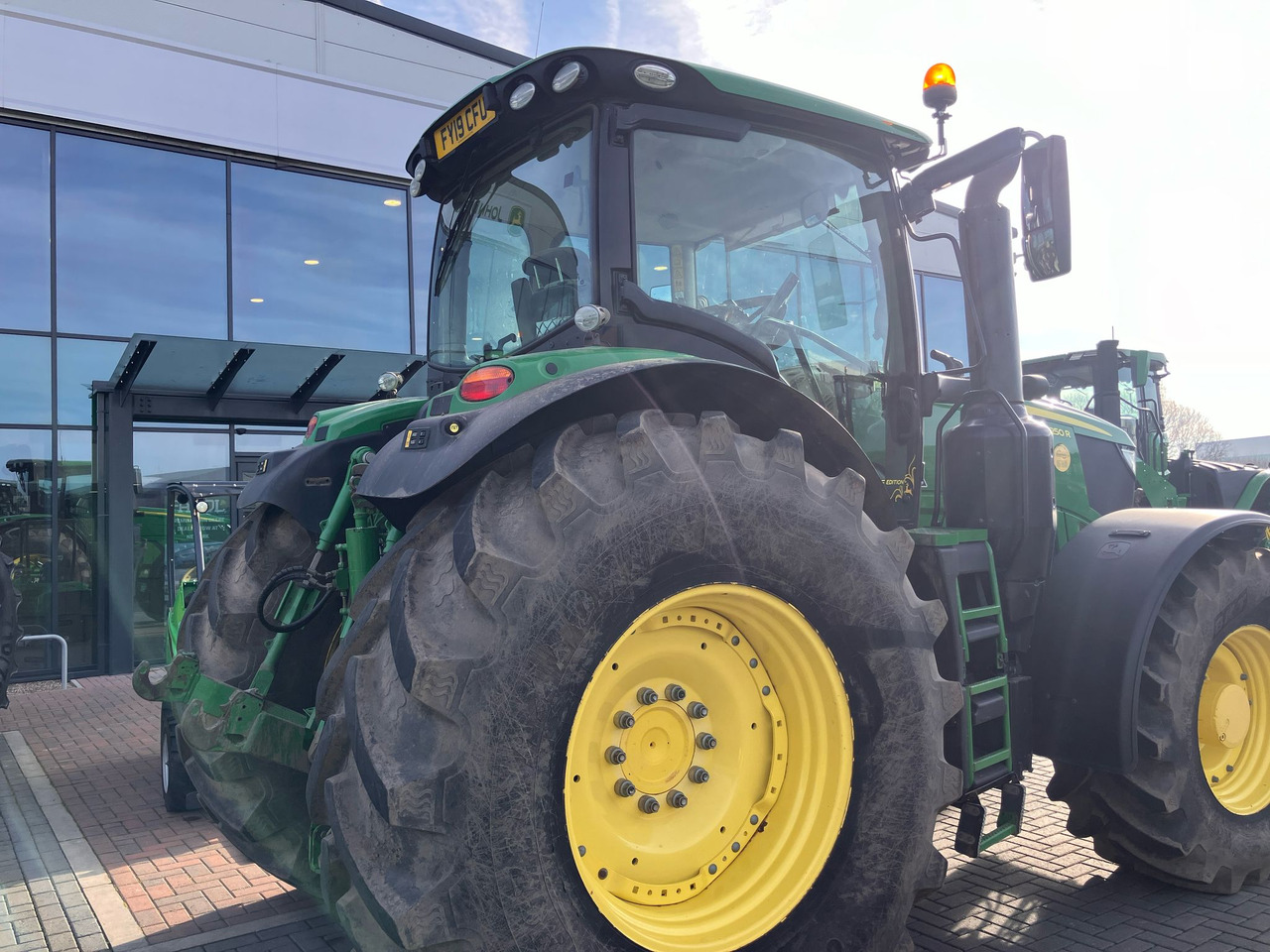 John Deere 6250R - Tractor: afbeelding 3 John Deere 6250R - Tractor: afbeelding 3