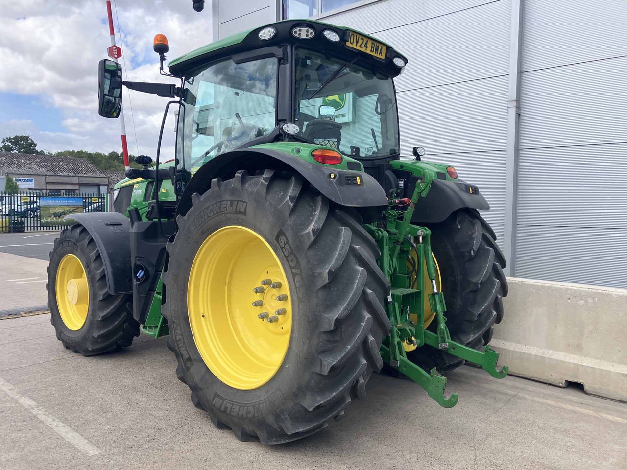 John Deere 6R 155 - Tractor: afbeelding 3 John Deere 6R 155 - Tractor: afbeelding 3