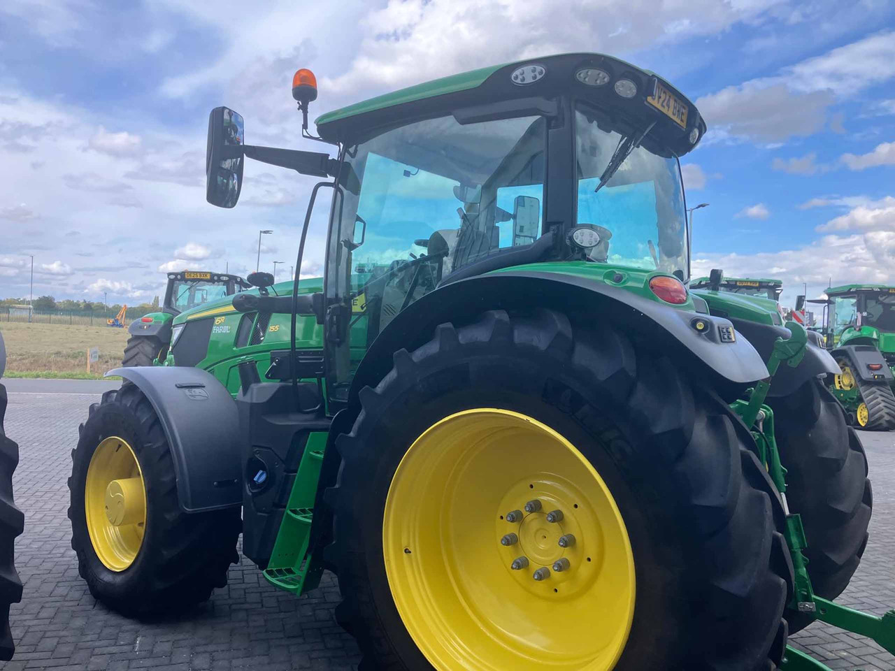 John Deere 6R 155 - Tractor: afbeelding 3 John Deere 6R 155 - Tractor: afbeelding 3