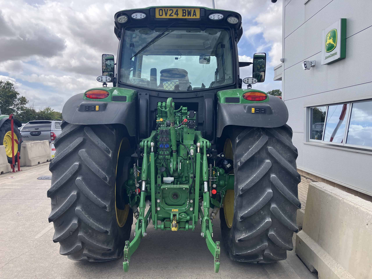 John Deere 6R 155 - Tractor: afbeelding 4 John Deere 6R 155 - Tractor: afbeelding 4