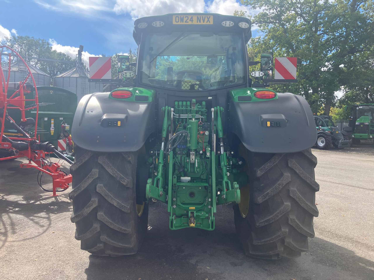 John Deere 6R 195 - Tractor: afbeelding 5 John Deere 6R 195 - Tractor: afbeelding 5