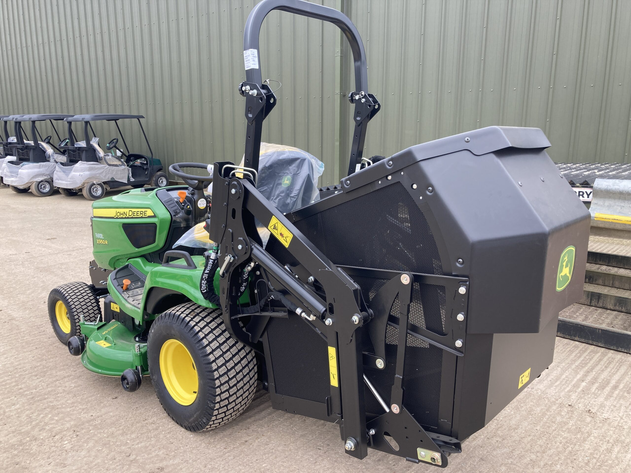 John Deere X950R ride on cut and collect mower - Gazonmaaier: afbeelding 3 John Deere X950R ride on cut and collect mower - Gazonmaaier: afbeelding 3