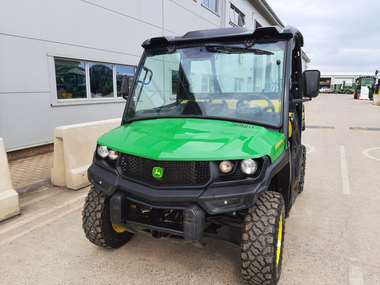 John Deere XUV865M Gator - Quad: afbeelding 2 John Deere XUV865M Gator - Quad: afbeelding 2