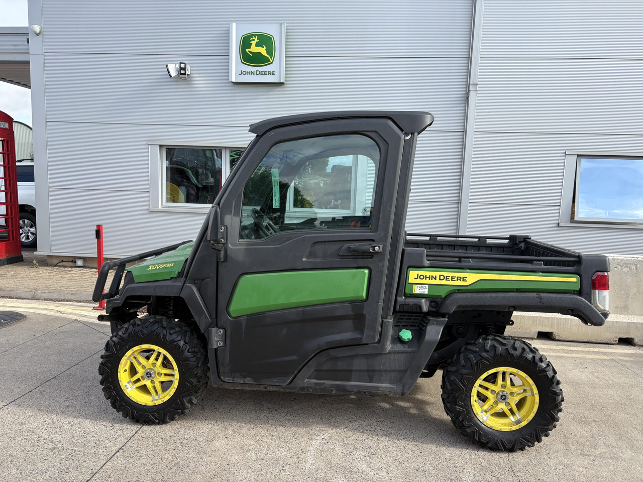 John Deere XUV865M Gator - Quad: afbeelding 1 John Deere XUV865M Gator - Quad: afbeelding 1