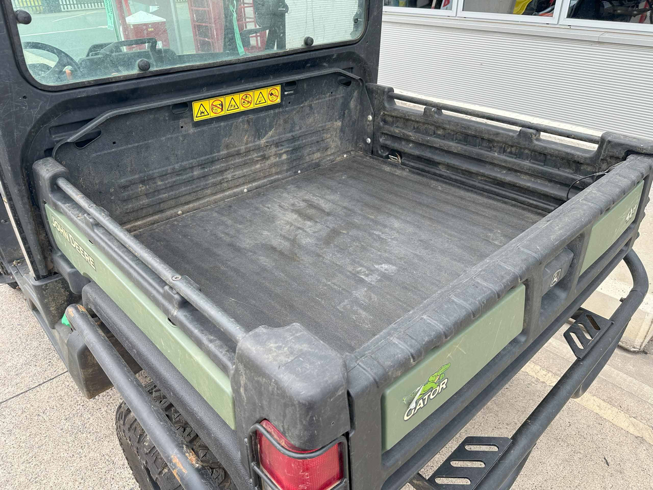 John Deere XUV865M - Quad: afbeelding 4 John Deere XUV865M - Quad: afbeelding 4