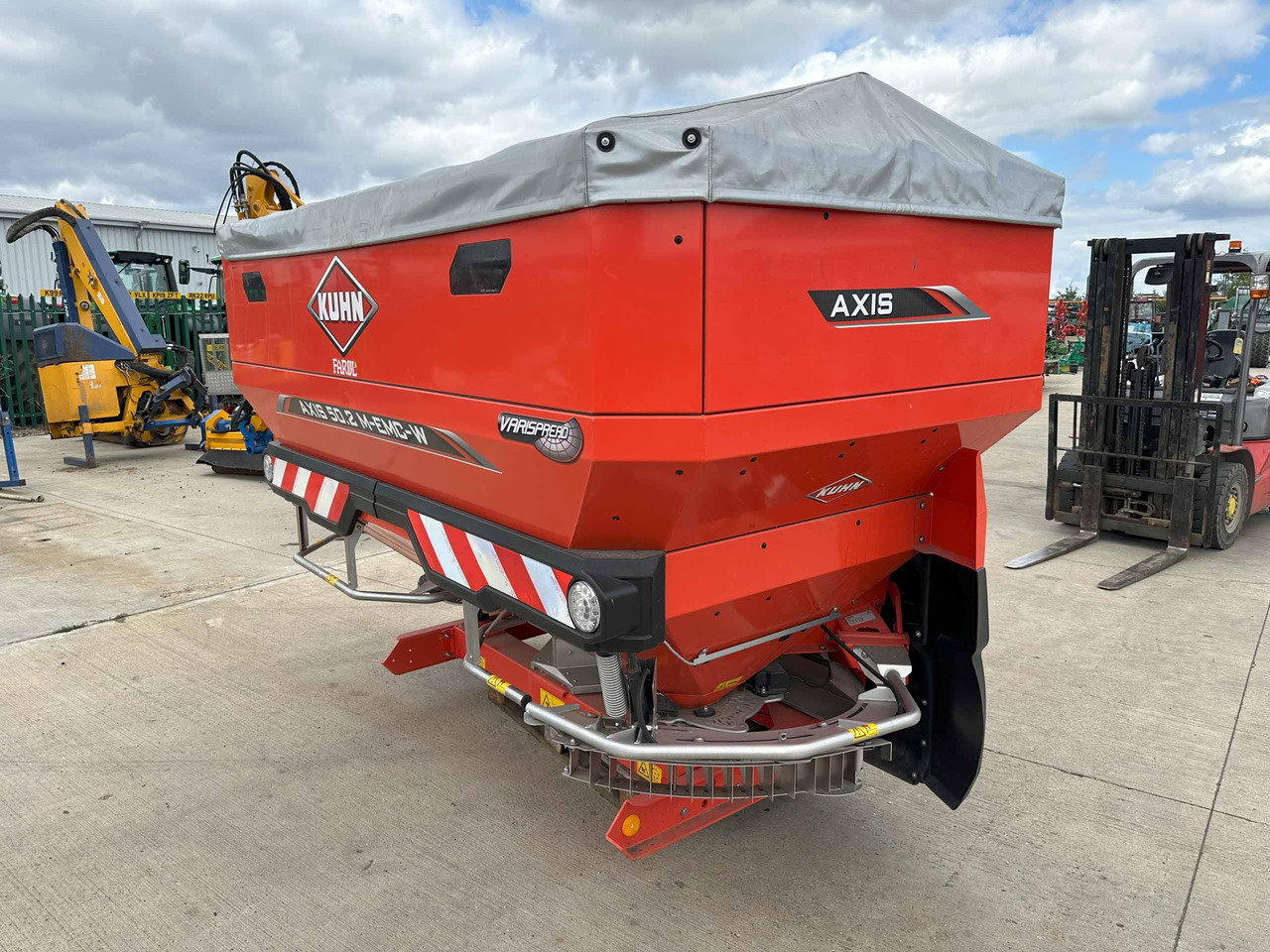 Kuhn Axis 50.2 M-EMC-W - Kunstmeststrooier: afbeelding 2 Kuhn Axis 50.2 M-EMC-W - Kunstmeststrooier: afbeelding 2