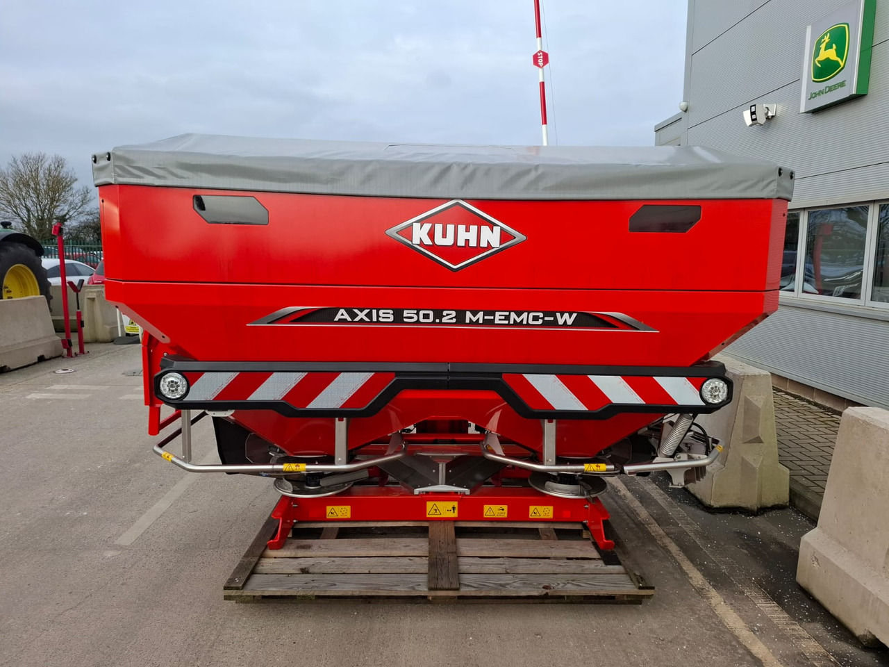 Kuhn Axis 50.2 M EMC W - Kunstmeststrooier: afbeelding 1 Kuhn Axis 50.2 M EMC W - Kunstmeststrooier: afbeelding 1