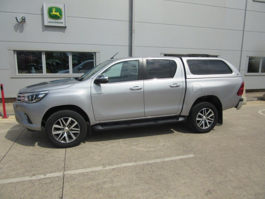 TOYOTA HILUX INVINCIBLE - Pick-up: afbeelding 3 TOYOTA HILUX INVINCIBLE - Pick-up: afbeelding 3