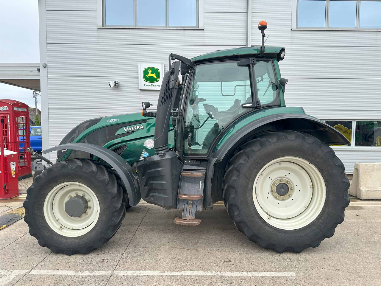 Valtra T174EV - Tractor: afbeelding 2 Valtra T174EV - Tractor: afbeelding 2