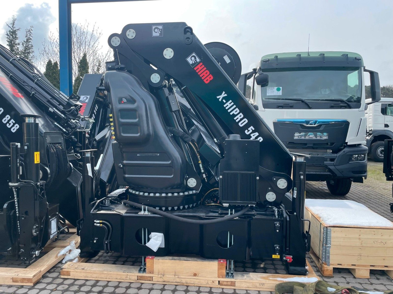Kran HIAB X-HIPRO 548E-8 - Kraanwagen: afbeelding 1 Kran HIAB X-HIPRO 548E-8 - Kraanwagen: afbeelding 1