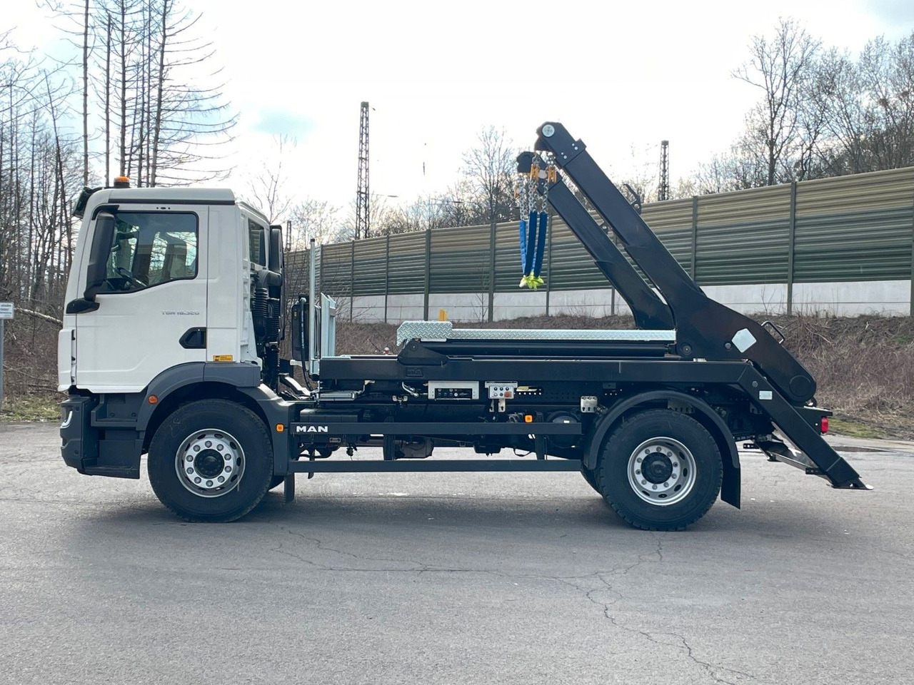 MAN TGM 18.320 4x2 Euro 6e Hyva Absetzkipper - Kipper vrachtwagen, Kraanwagen: afbeelding 3 MAN TGM 18.320 4x2 Euro 6e Hyva Absetzkipper - Kipper vrachtwagen, Kraanwagen: afbeelding 3
