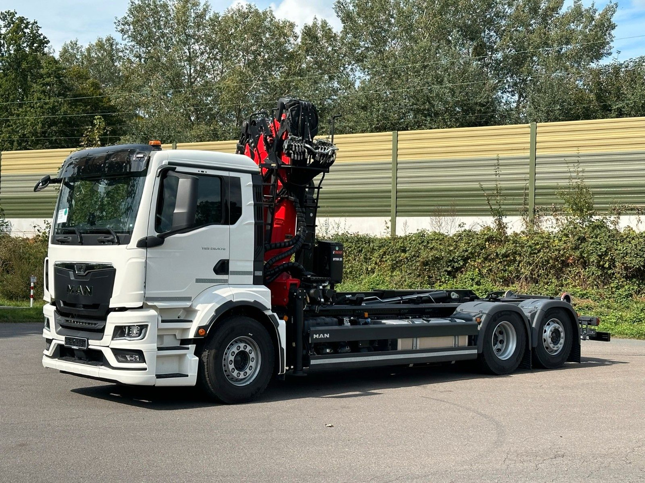 MAN TGS 26.470 6x2 Abrollkipper + Kran EPSILON - Haakarmsysteem vrachtwagen, Kraanwagen: afbeelding 3 MAN TGS 26.470 6x2 Abrollkipper + Kran EPSILON - Haakarmsysteem vrachtwagen, Kraanwagen: afbeelding 3