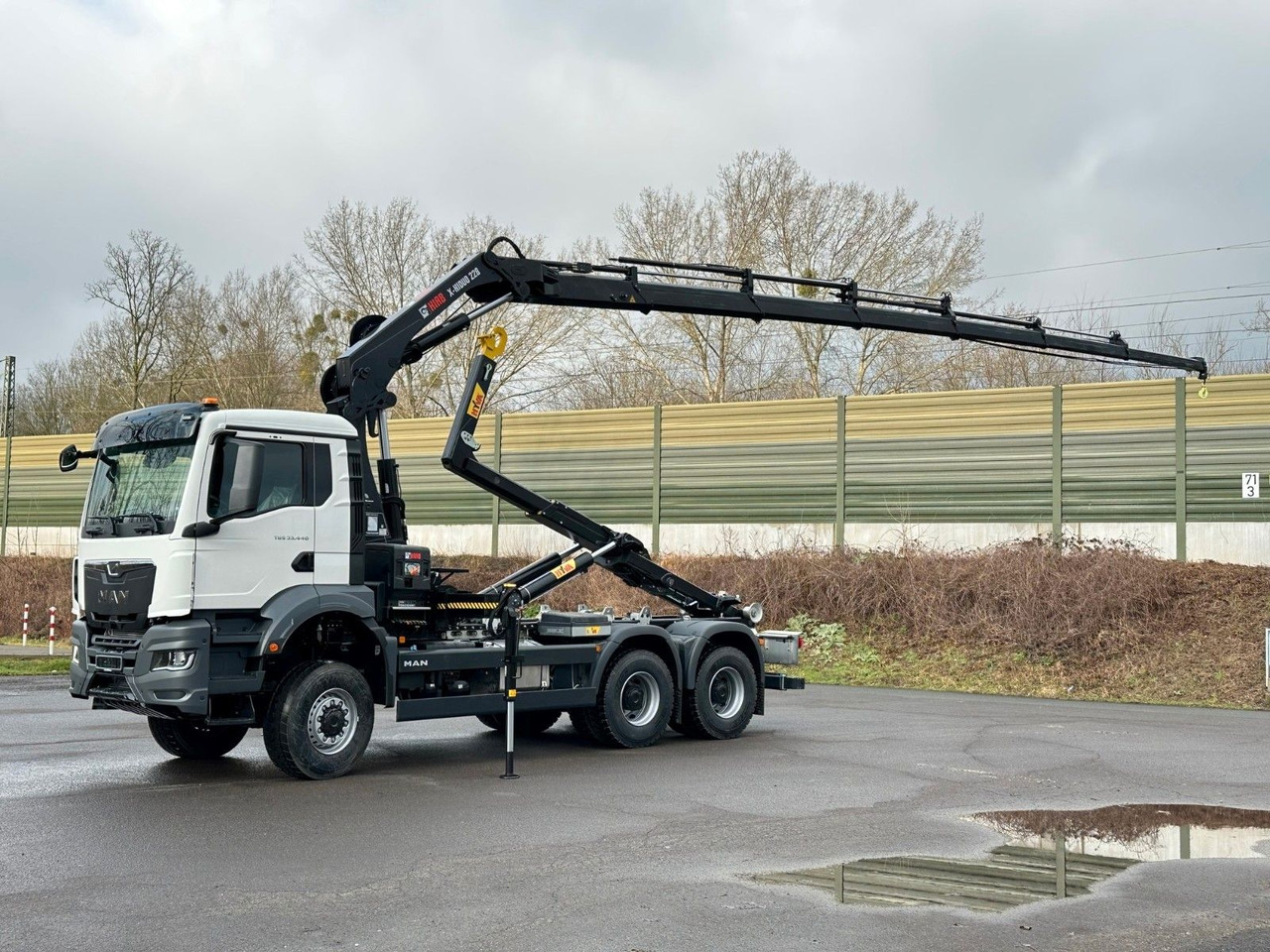 MAN TGS 33.440 6x6 BB Abrollkipper+Kran Hiab 228-6 - Haakarmsysteem vrachtwagen, Kraanwagen: afbeelding 2 MAN TGS 33.440 6x6 BB Abrollkipper+Kran Hiab 228-6 - Haakarmsysteem vrachtwagen, Kraanwagen: afbeelding 2